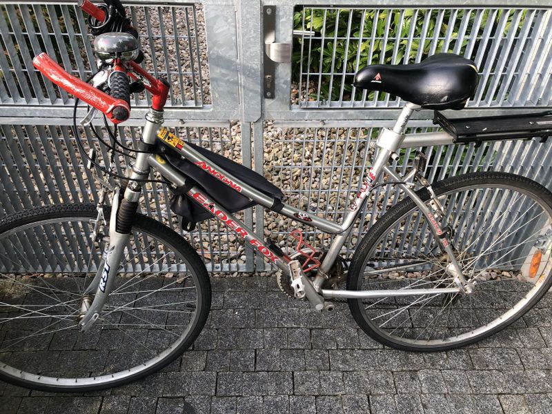 Prodám trekingové kolo - nutná výměna odpružené vidlice