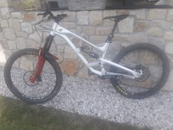 prodám YT capra 27,5 LTD