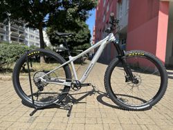 ORBEA LAUFEY H-LTD (2022) S / NOVÉ