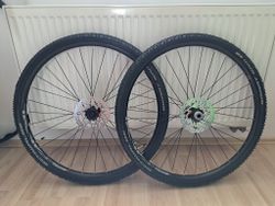 Gravel kola Rodi TRYP25 + Shimano RS470, přední + zadní