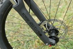 SR Suntour XCM32 LOR DS 120 mm BOOST
