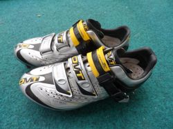 DMT Light Tech SCHC vel. 41 + kufry Shimano SM-SH51