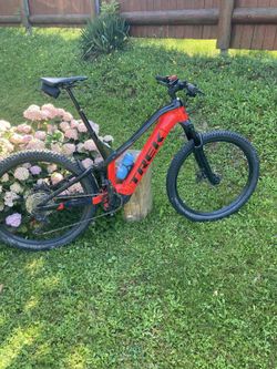 Celoodpružené horské elektrokolo Trek Powerfly FS 7 - radioactive red/trek black
