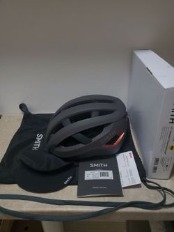 Helma Smith Network MIPS velikost M 55-59cm + cyklistické čepice POC Essential Cap, Cinelli čepice