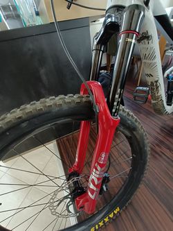 Rockshox Lyrik Ultimate 170mm, Charger 2.1