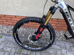 Elektrokolo BULLS E-Stream EVO AM6 27,5+ stříbrný rám 49 cm, Brose Drive S-Mag 90 Nm, 750 Wh NOVÉ