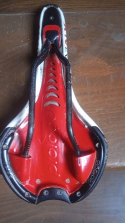 Sedlo Prologo nago evo x10