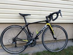 Málo jetá silnička Giant TCR