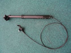 Specialized Command Post IRcc 125 30,9/420 mm + Specialized Henge comp 143mm