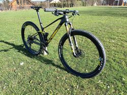 Prodám MONDRAKER F-PODIUM CARBON R, CARBON/YELLOW/GREEN, 2021