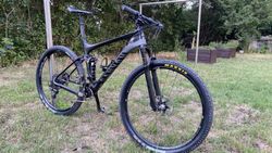 Canyon Lux CF 6.9 Pro Race