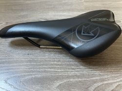 PRO sedlo TURNIX OFFROAD 142 mm