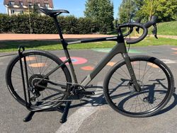Zánovní Gravel Mullet Cannondale Topstone 4 karbon, Sram Rival Etap AXS, kazeta 11-50, kliky 46 zubů
