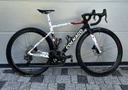Silniční kolo COLNAGO V3Rs, limitovaná vrchařská edice Tadej Pogačar, TOP stav, téměř nejeté/nové