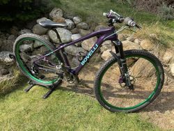 Dětké závodní carbonové MTB 27,5 , 9,4kg