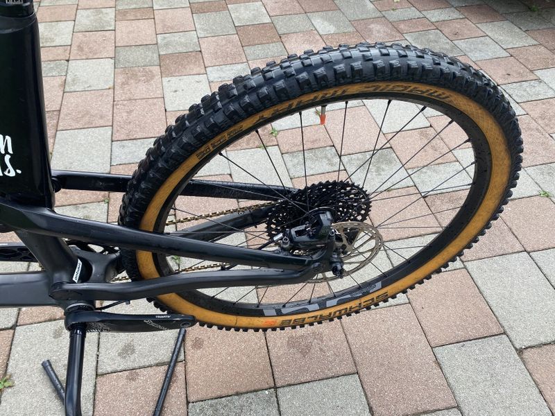 carbonove MTB Enduro Canyon Spectral CF 7.0 (2019) L 27,5