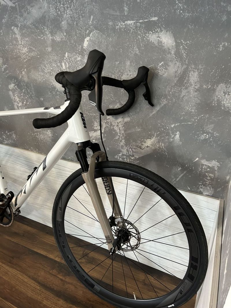 Prodam kolo Ktm Strada Přímé 