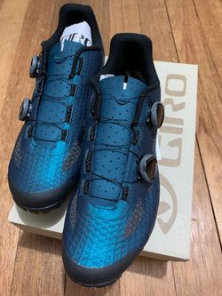 Giro Sector carbon