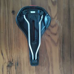 Pánské sedlo Specialized silniční 
