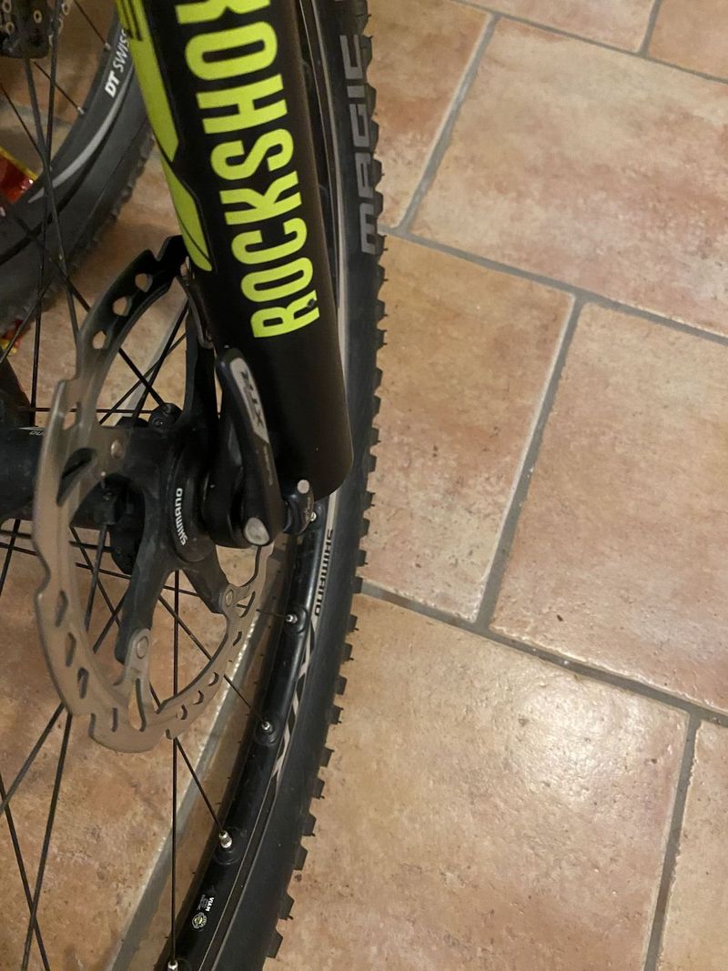 kolo Giant Anthem X4. Velikost: S