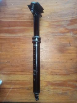 Sedlovka Race face 70 mm 30,9 mm