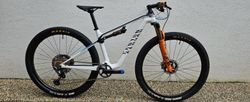 Canyon Lux 9 Team
