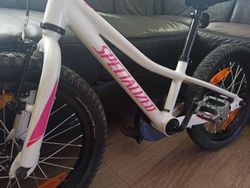 Bezvadné dětské kolo Specialized Riprock, vel. 16
