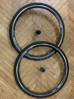 silniční kola dt swiss rr511 DT 240s kola