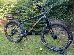 Whyte 901 V2 trail/enduro bike