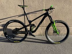 TREK Slash Custom DVO velikost L TOP!!!