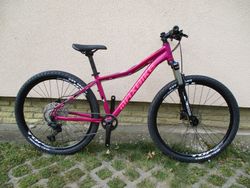 Nové 27,5" kolo na rámu Maxbike M507d 15", vzduchová vidlice Suntour Raidon, Deore 1x11