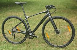 GIANT FastRoad Advanced Disc – moderní fitness silnička s karbonovým rámem – NOVÁ