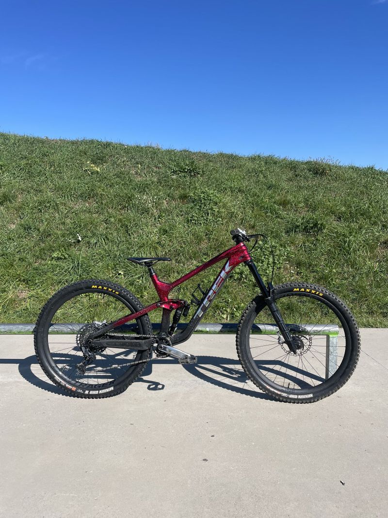 TREK SLASH 9.8 L