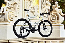 Colnago C64 Disc , Shimano Di2