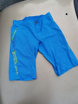 Endura Singletrack Lite v dobrém stavu. Včetně vnitřní vložky.