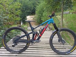 Trek slash L custom