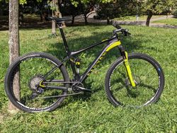 Canyon Lux vel.L, 11,5kg, XT 1x12, DT Swiss, pevné osy, RS Sid/ Monarch XX