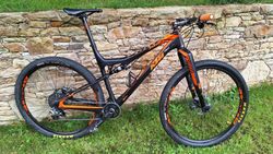 KTM SCARP PRESTIGE celoodpružená raketa