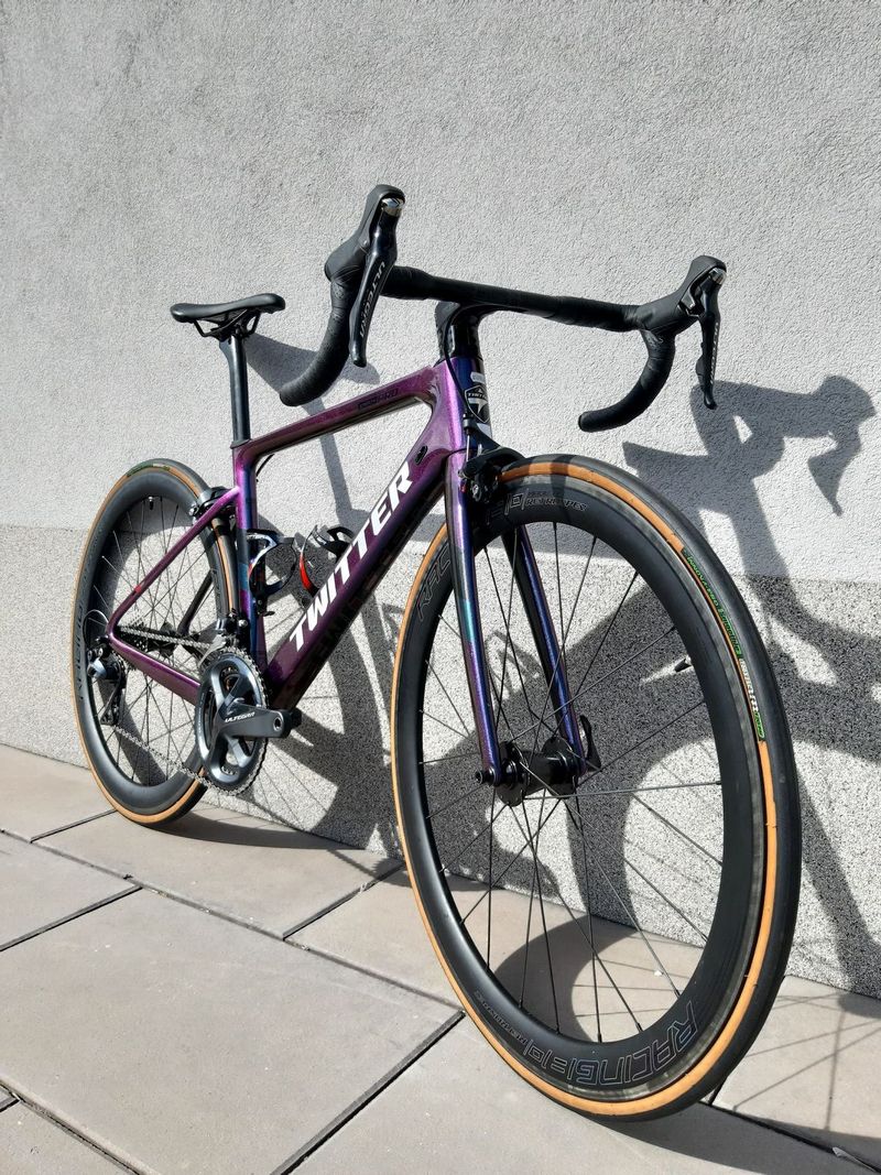Karbonové silniční kolo Twitter Stealth PRO CR (Akce z 54990,- na 45990,-)