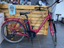 Prodám zánovní městské elektrokolo Apache Wakita 26"