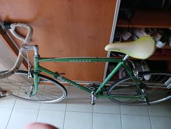 Prodám zachovalé jizdní kolo Peugeot v originálním stavu.