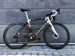 Colnago C64 Disc - Dura-Ace 9270 Di2, Campagnolo Bora WTO (vel. 52s, NOVÉ)