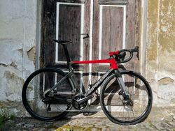 Silniční kolo CIPOLLINI NK1K Disc Ultegra Di2 Carbon Red/Grey Nardo Shiny L (56)