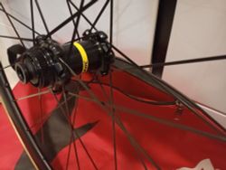 MAVIC COSMIC PRO CARBON SL DISC