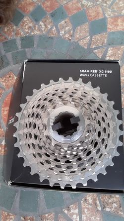 Red XG 1190 11-32