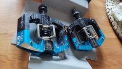  Enduro pedály Crankbrothers Mallet E LS - Black/blue