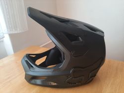 Cyklistická přilba FOX Rampage - velikost YL