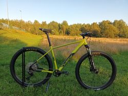 Nové 29" kolo MRX ER24, Suntour RAIDON Air 100mm, Shimano 1x12, pevné osy, vel 19.5"