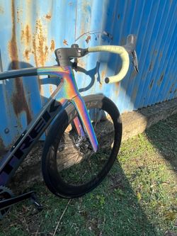 Trek Madone Project One Prismatic pearl
