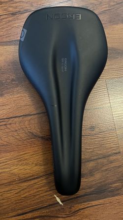 Sedlo Ergon SR 10 sport